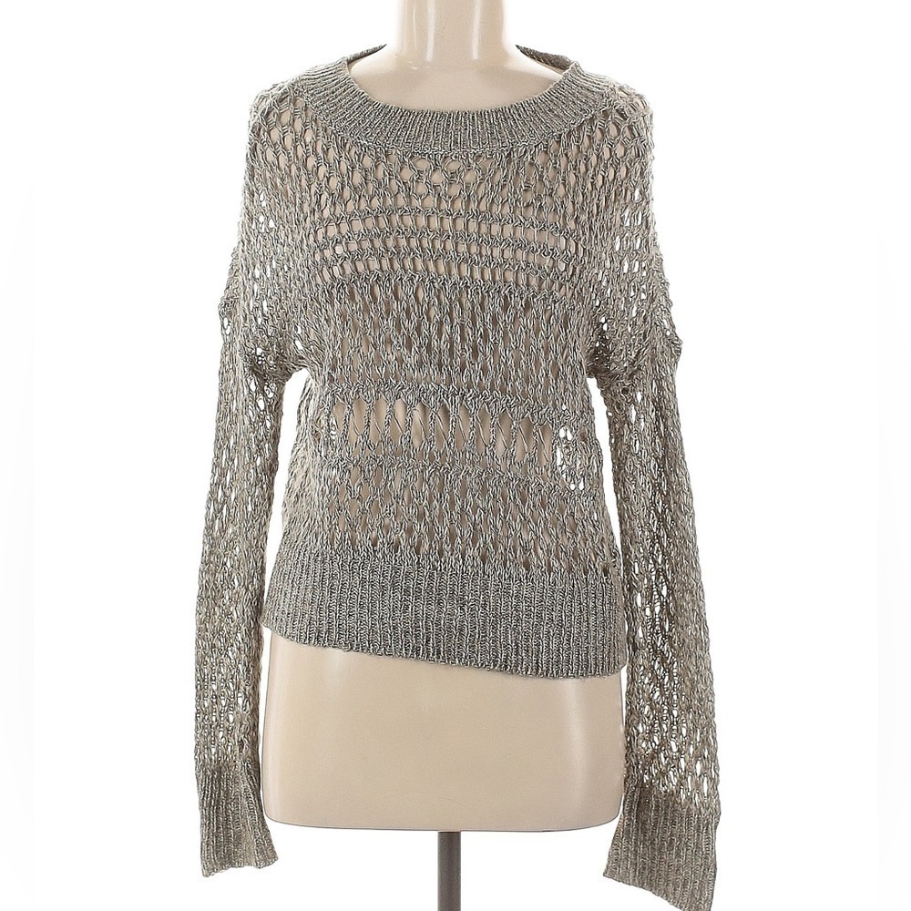 Decree cut out pullover sweater. 96% acrylic, 4% other